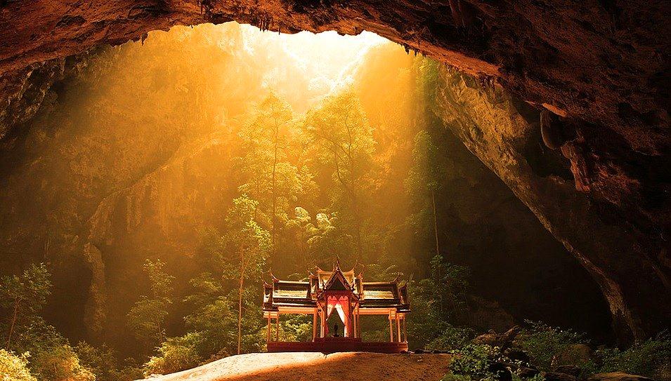 20 hang động nổi tiếng đẹp mê hồn trên thế giới